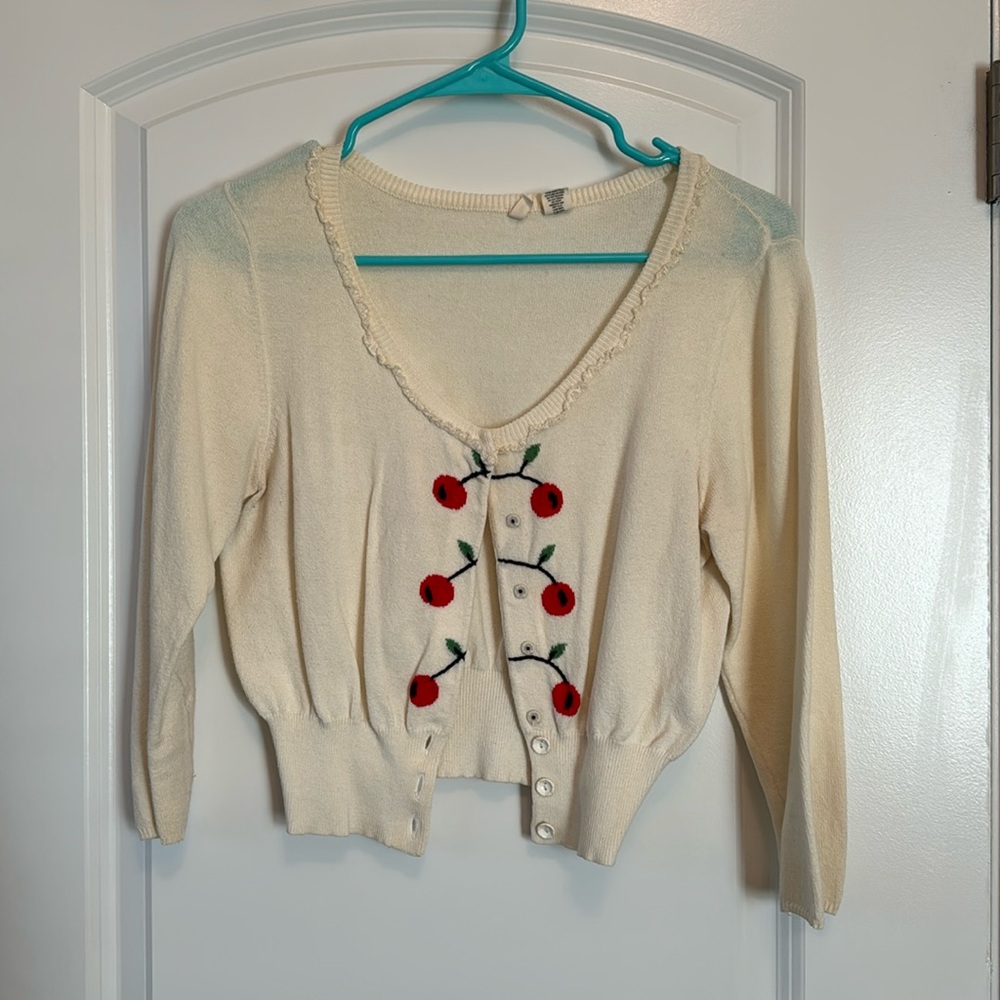 Anthropologie Cherry Cardigan GUC Small-Medium